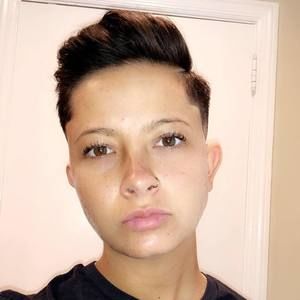 Meet your Posher, Deanna